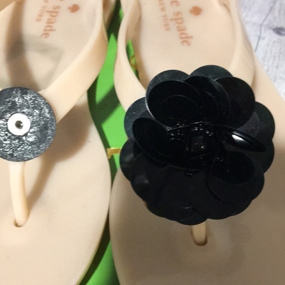 Kate SpadeDYI nude flip-flops w/box missing flower - Picture 5 of 5